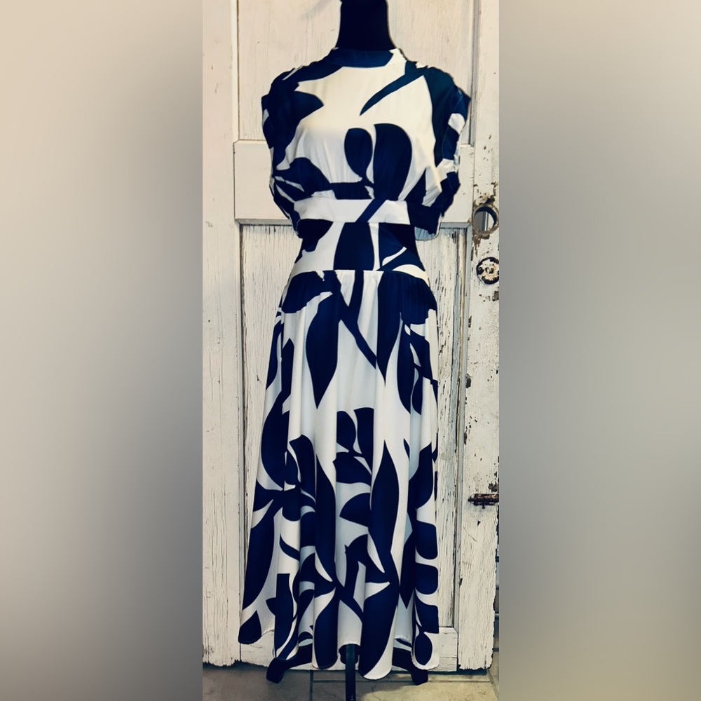 🔥🔥 Salanta Blue & White‎ Floral Long Maxi Dress🔥🔥 - Picture 5 of 11
